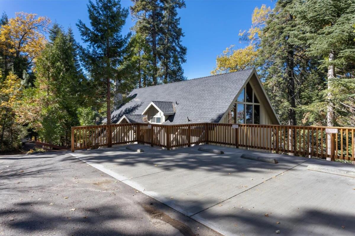 Snowflower Cabin Modern Luxe, 2 Level, 1500 Sqft, Ac, View, Dogs, Walk To Village 레이크애로우헤드 외부 사진