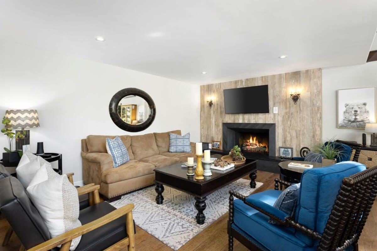 Snowflower Cabin Modern Luxe, 2 Level, 1500 Sqft, Ac, View, Dogs, Walk To Village 레이크애로우헤드 외부 사진