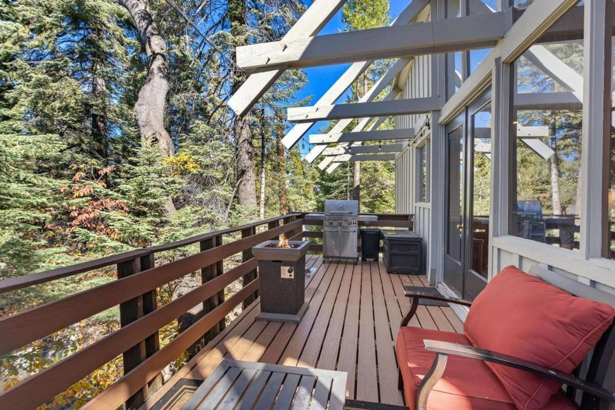 Snowflower Cabin Modern Luxe, 2 Level, 1500 Sqft, Ac, View, Dogs, Walk To Village 레이크애로우헤드 외부 사진